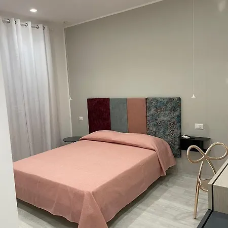 Bed & Breakfast Andrea & Giada - Via Lungomare Caboto - *
